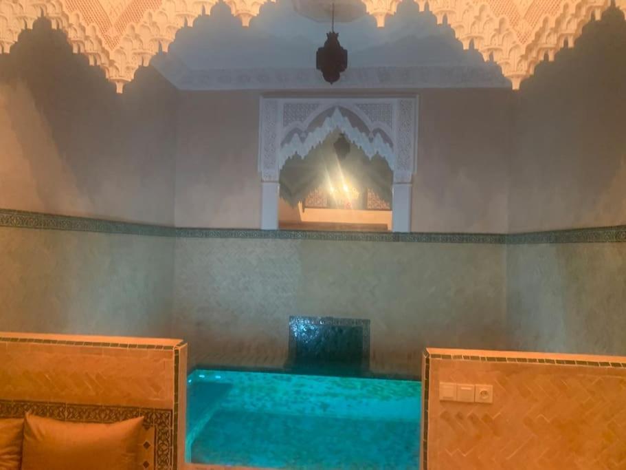 Super Riad Avec Piscine Interieure Марракеш Экстерьер фото